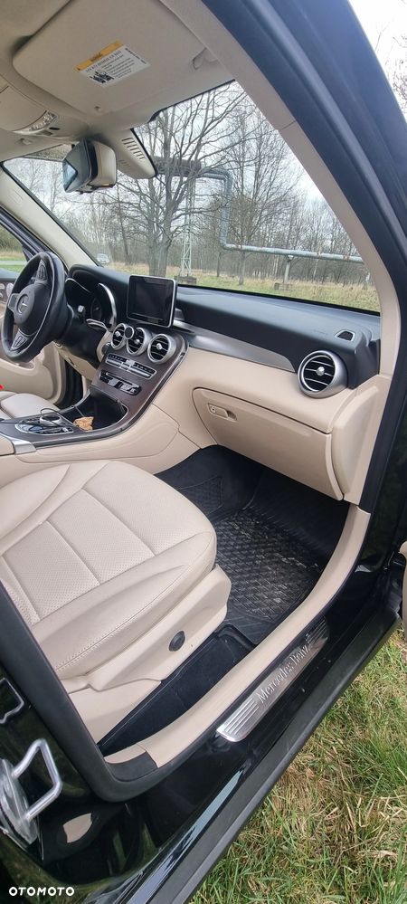 Mercedes-Benz GLC - 16