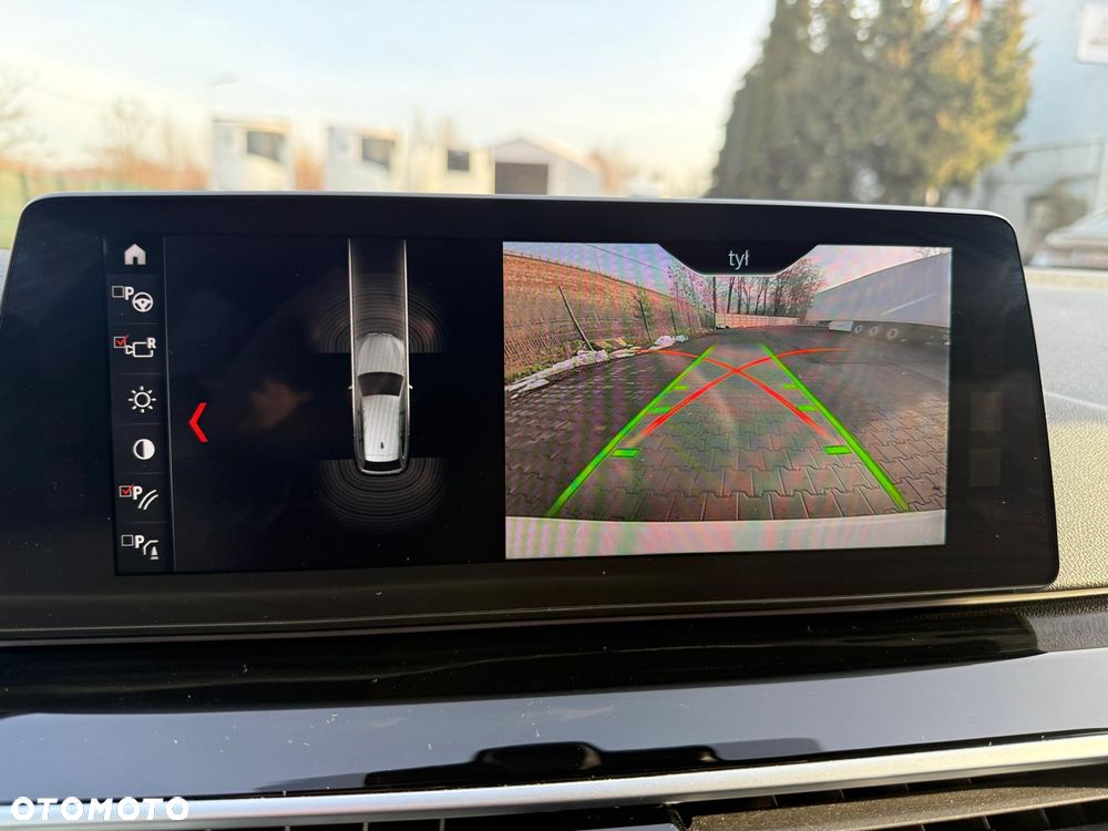 BMW Seria 5 530d Sport Line - 13