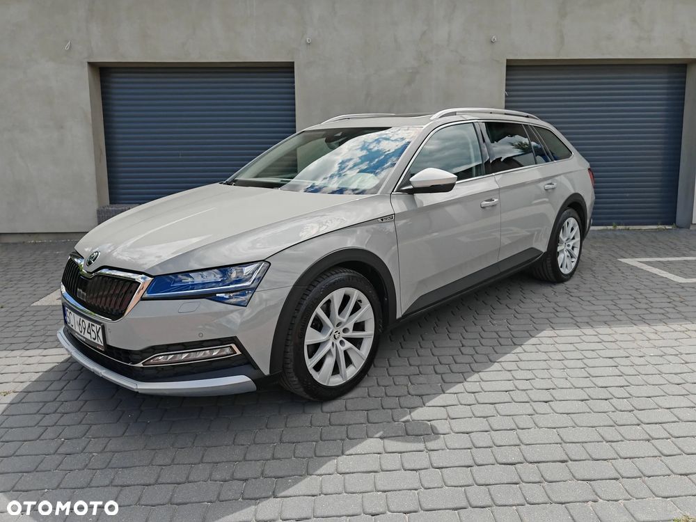 Skoda Superb 2.0 TDI SCR 4x4 Scout DSG - 1