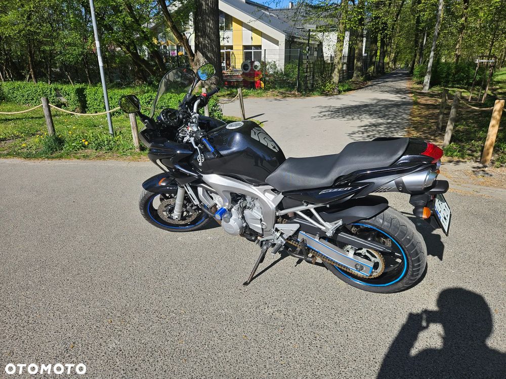 Yamaha FZ6 - 7