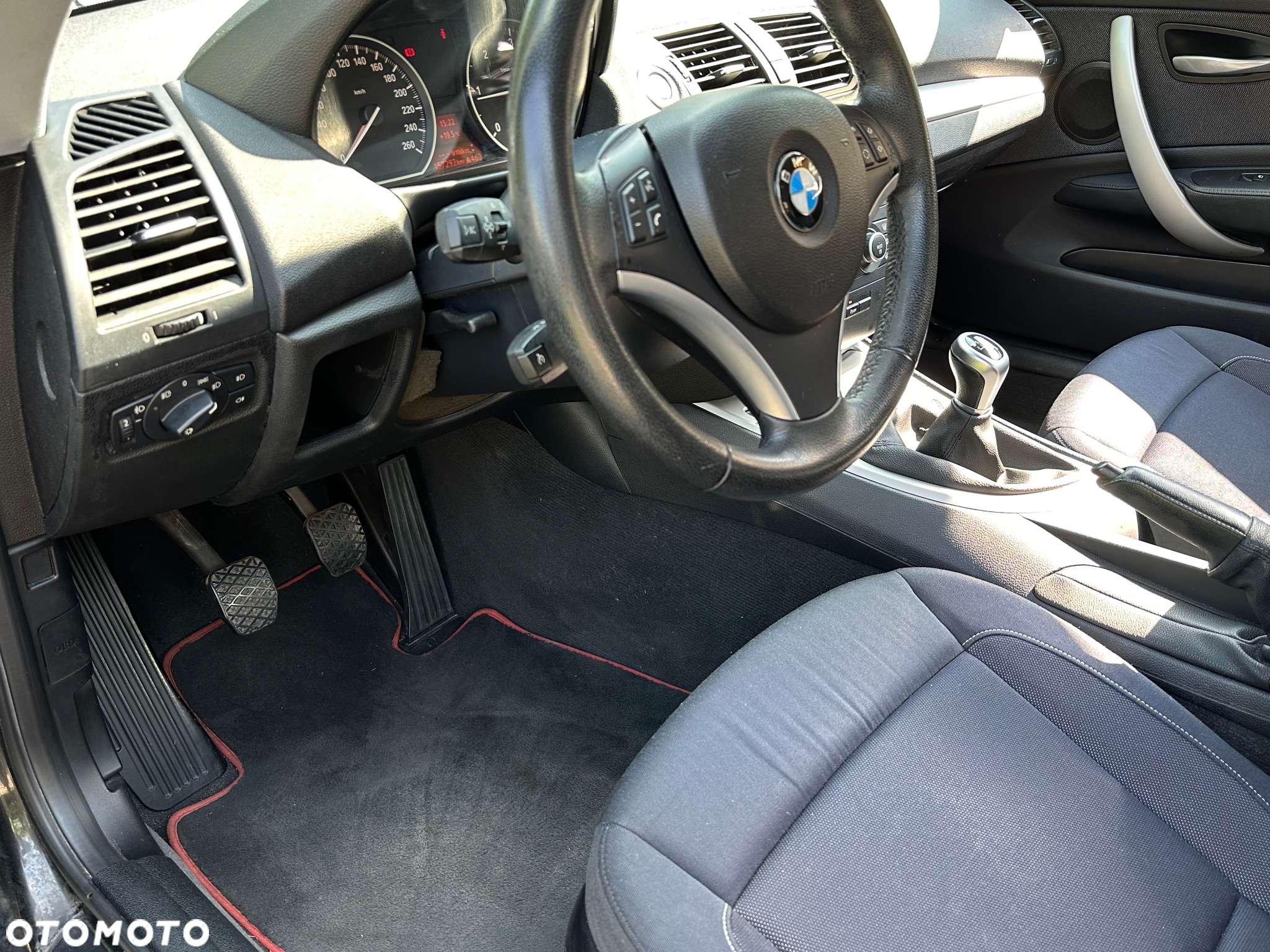 BMW Seria 1 120d DPF - 11