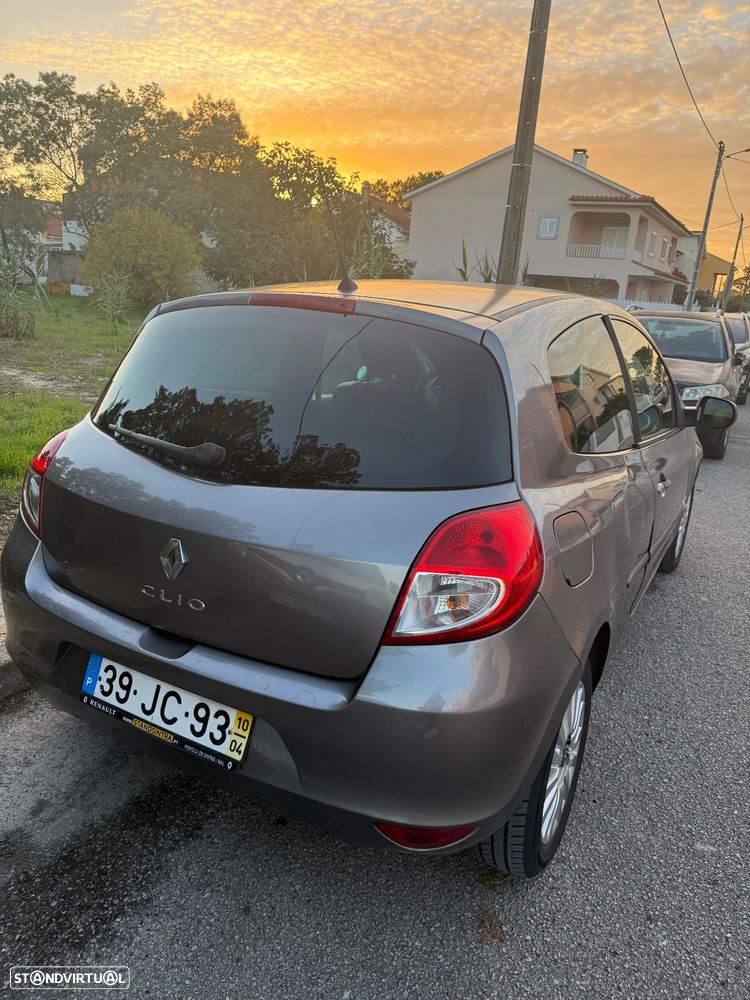 Renault Clio 1.2 16V GT - 11