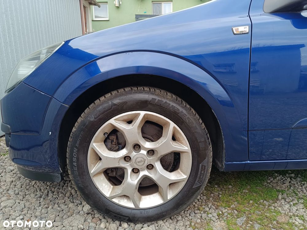 Opel Astra 1.9 CDTI - 26