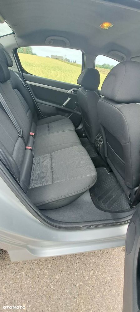 Peugeot 407 - 5