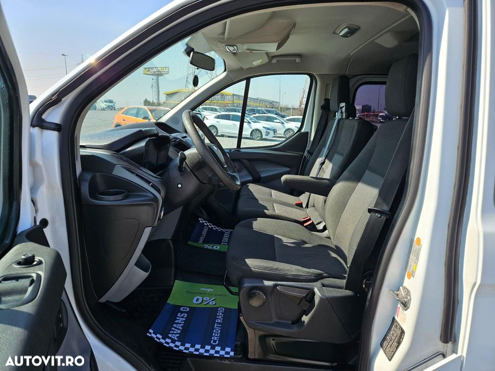 Ford Tourneo Custom - 5