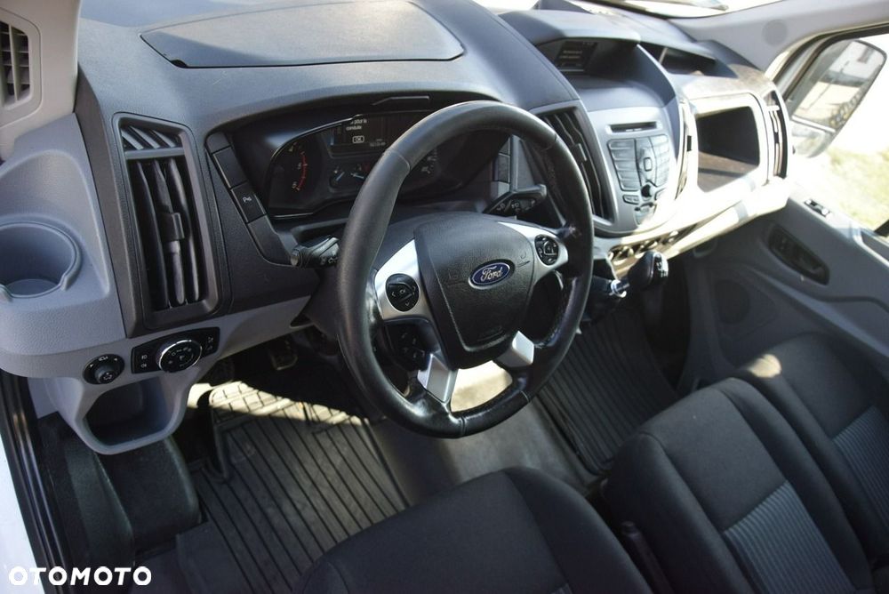 Ford Transit - 31