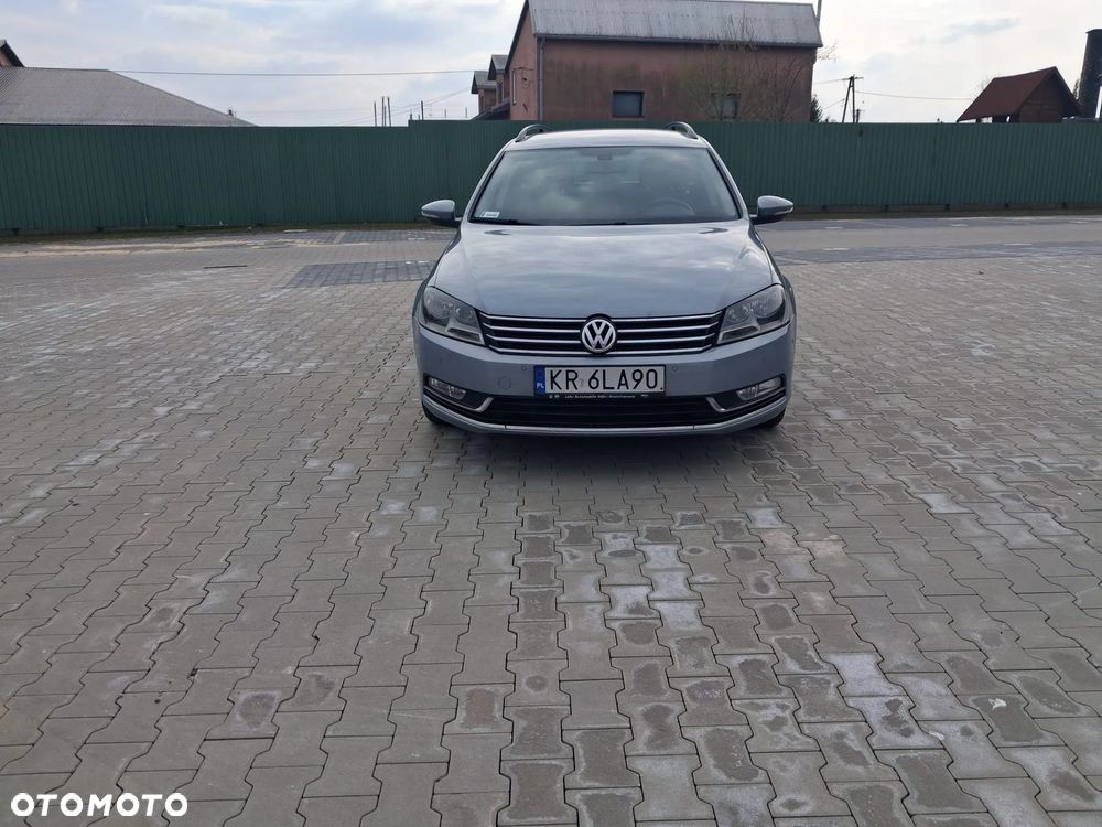 Volkswagen Passat 2.0 TDI DSG Comfortline - 2