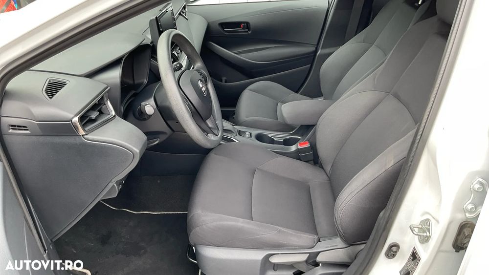 Toyota Corolla 1.8 HSD TS Eco - 29