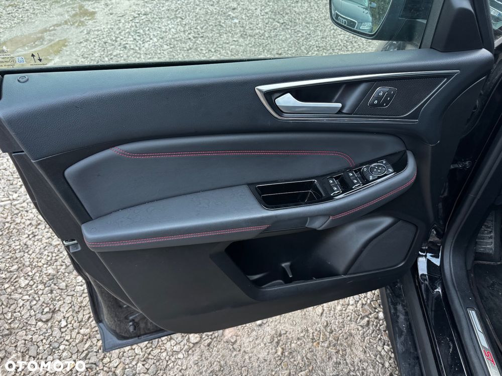 Ford S-Max 2.0 EcoBlue ST-Line - 28