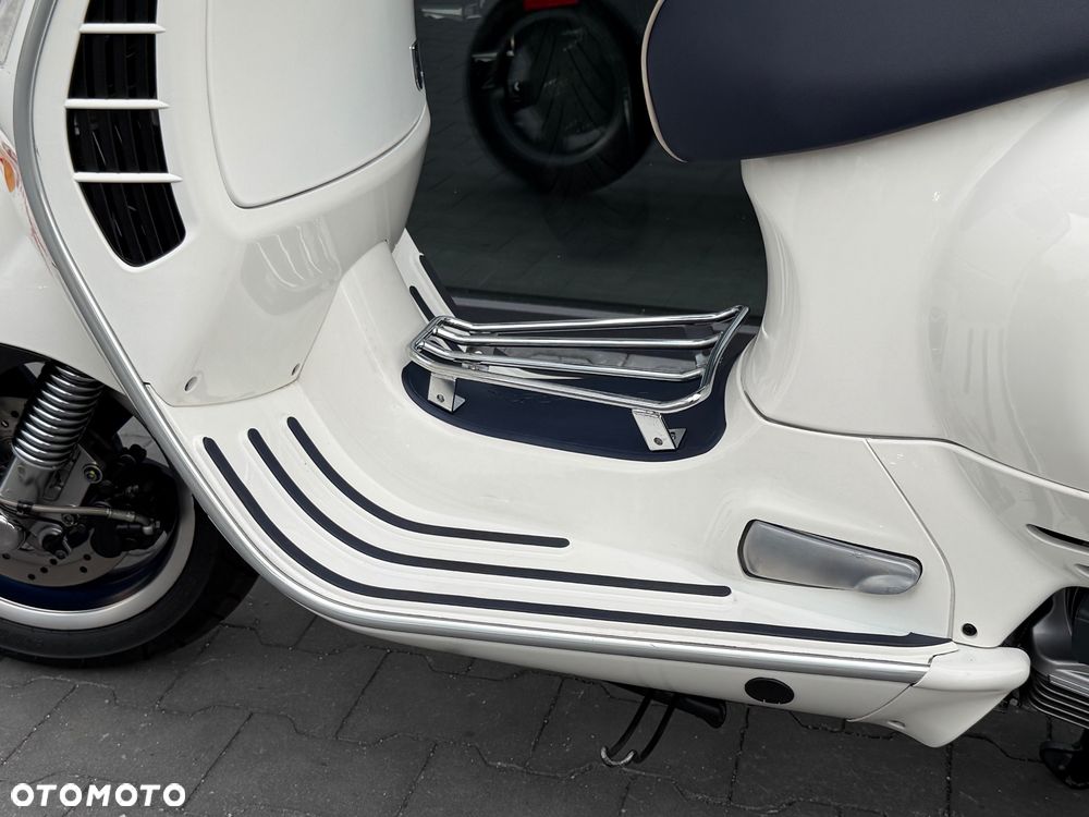 Vespa GTS - 32