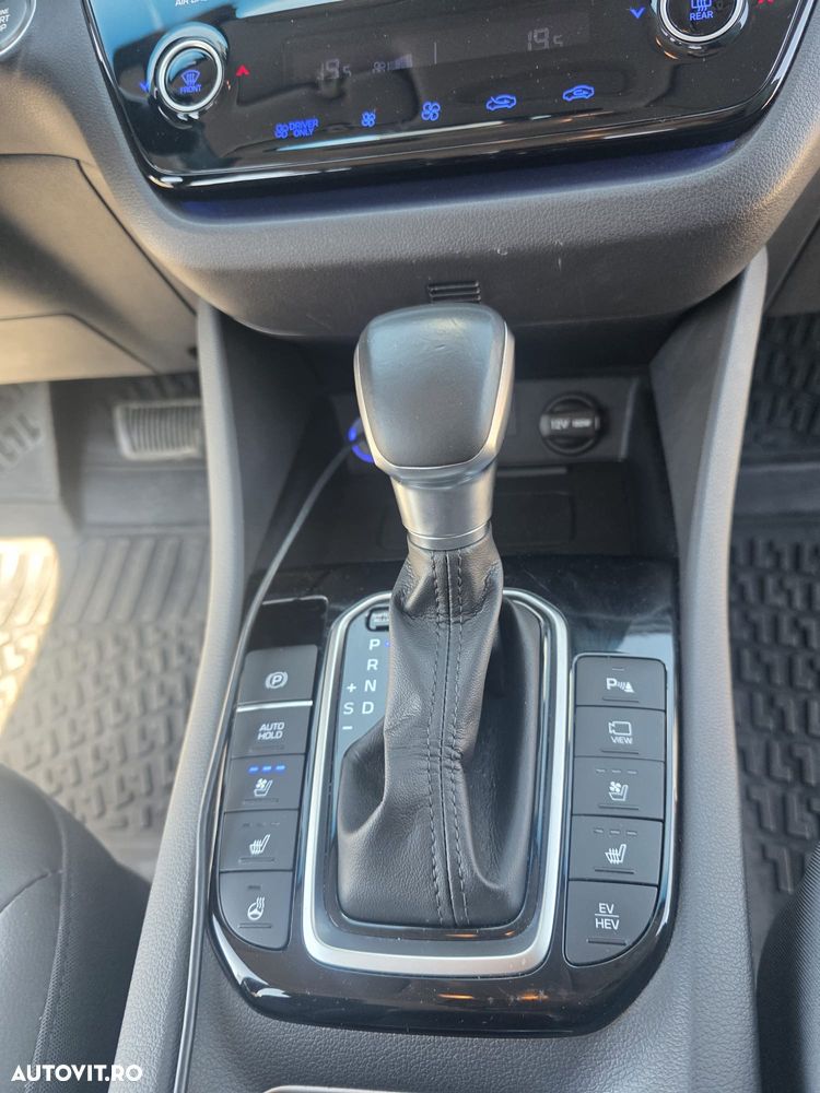 Hyundai IONIQ 1.6 141CP Exclusive - 9