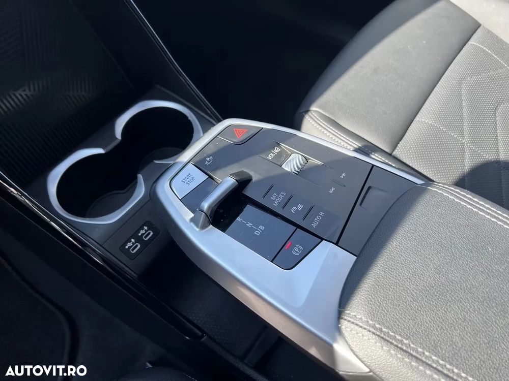 BMW iX1 xDrive30 - 18