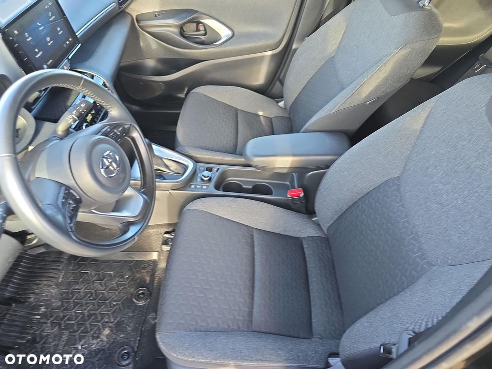 Toyota Yaris Cross Hybrid 1.5 Comfort 4x4 - 9