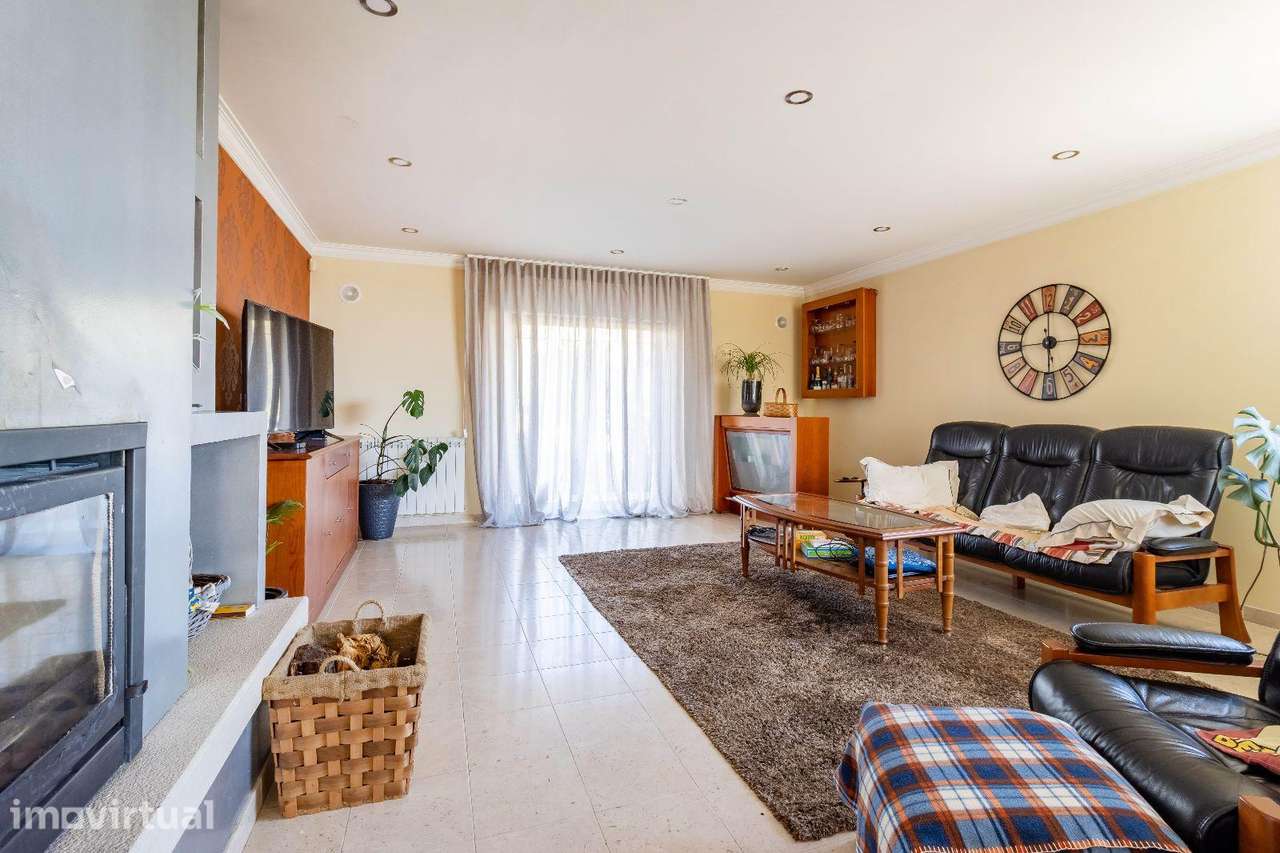 Moradia T4+1 na Maceira, Leiria - Grande imagem: 5/23