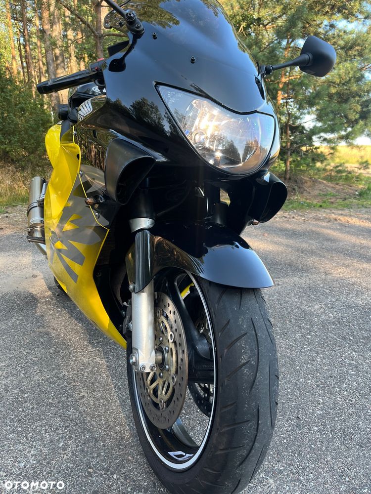 Honda CBR - 9