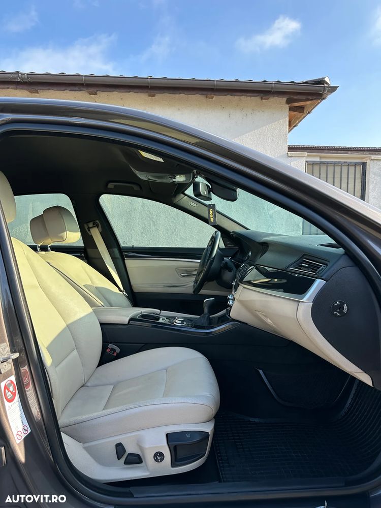 BMW Seria 5 520d Efficient Dynamics Edition - 16