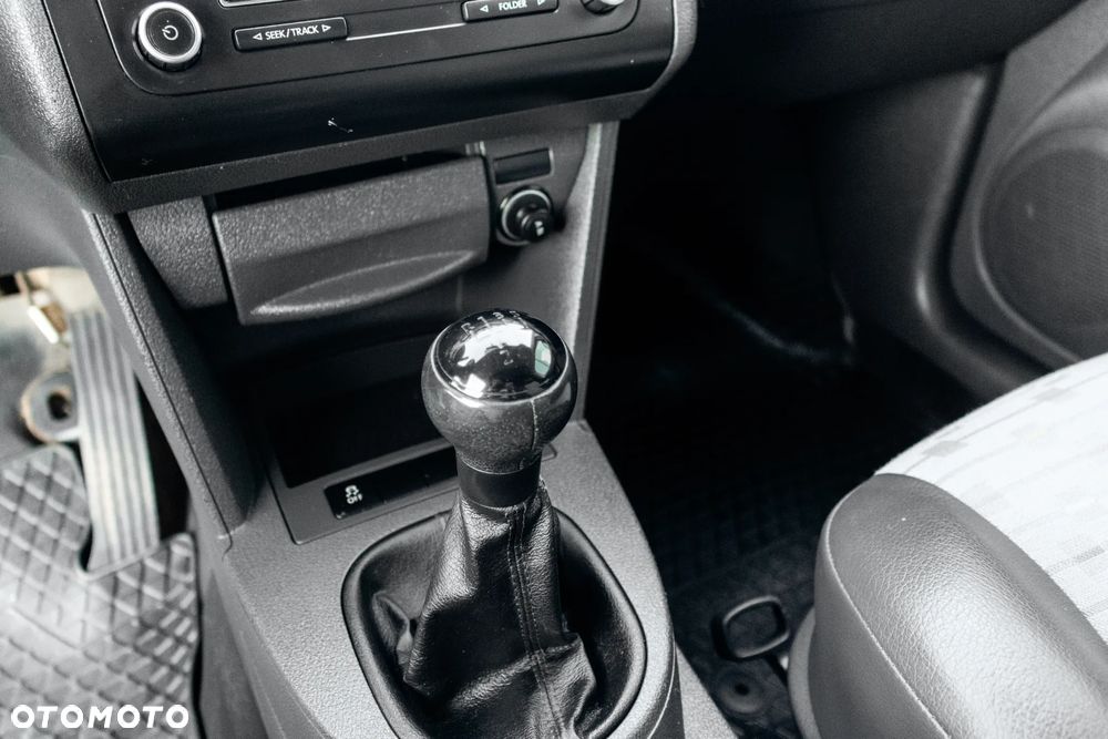 Volkswagen Caddy - 15