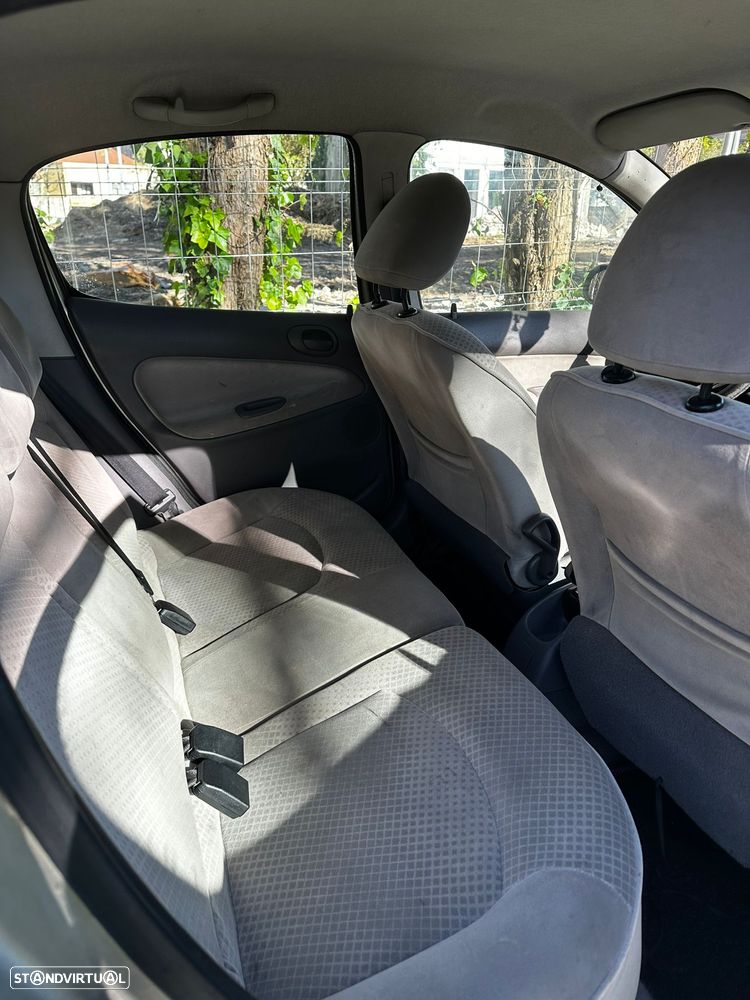 Peugeot 206 1.1 XT - 6