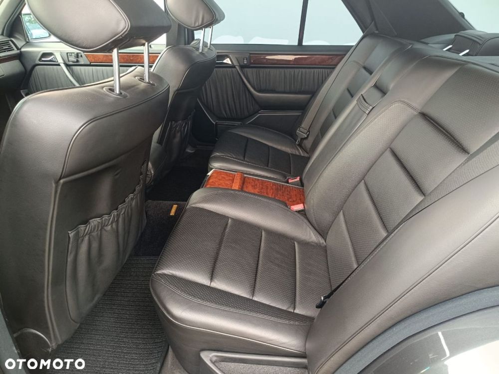 Mercedes-Benz W124 (1984-1993) - 23