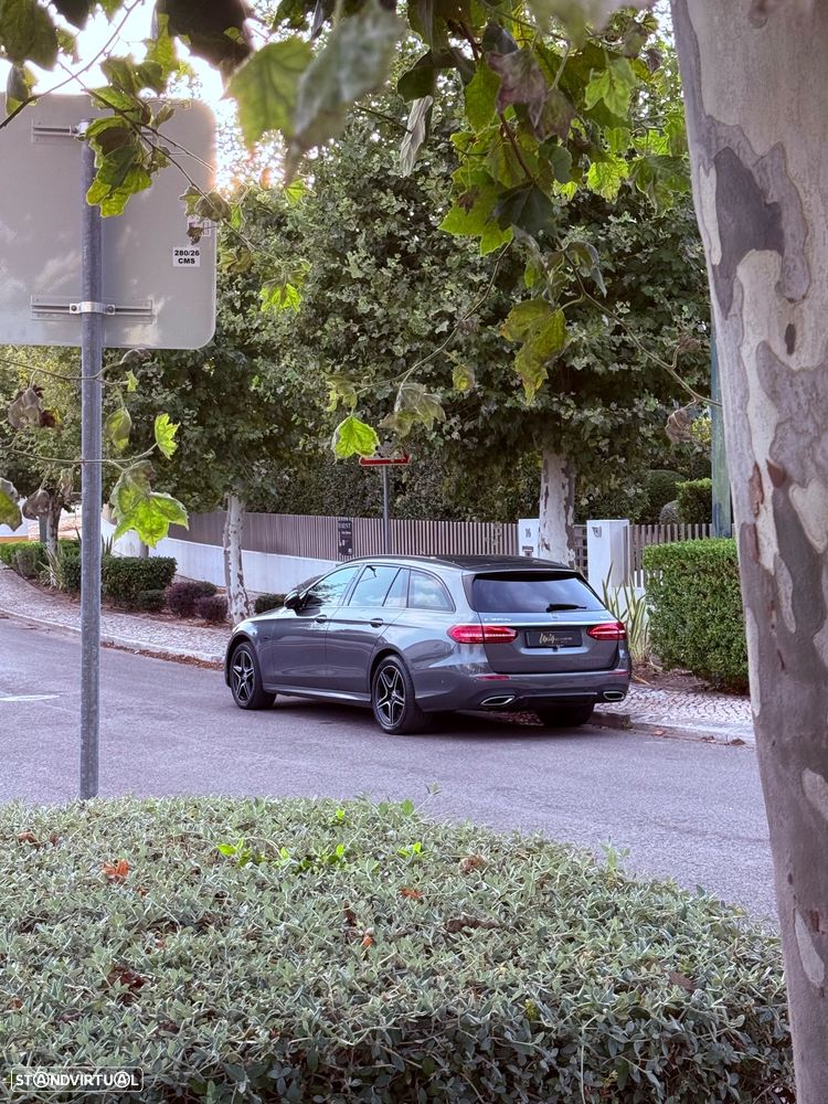 Mercedes-Benz E 300 de 4Matic 9G-TRONIC AMG Line - 13