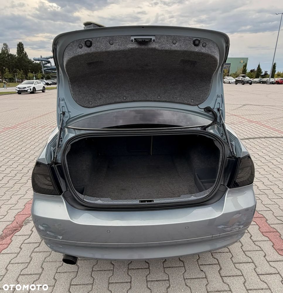 BMW Seria 3 - 23