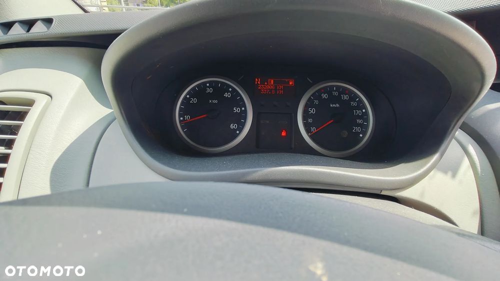 Renault Trafic 2.5 dCi 150 FAP Passenger L1H1 Quickshift Privilège - 9