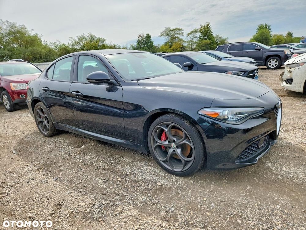 Alfa Romeo Giulia - 2