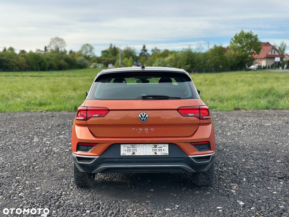 Volkswagen T-Roc - 14