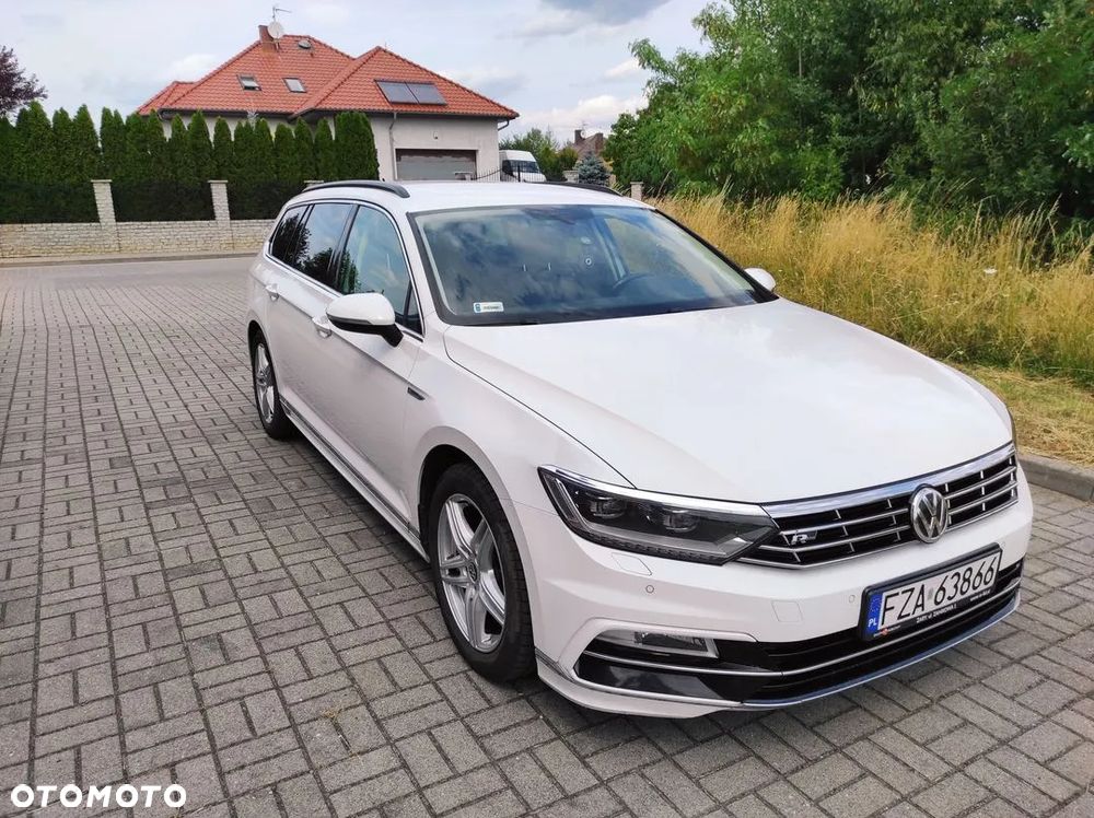 Volkswagen Passat Variant 2.0 TDI SCR DSG Highline - 1