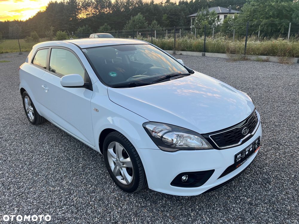Kia ProCeed 1.4 CVVT Dream-Team Edition - 11