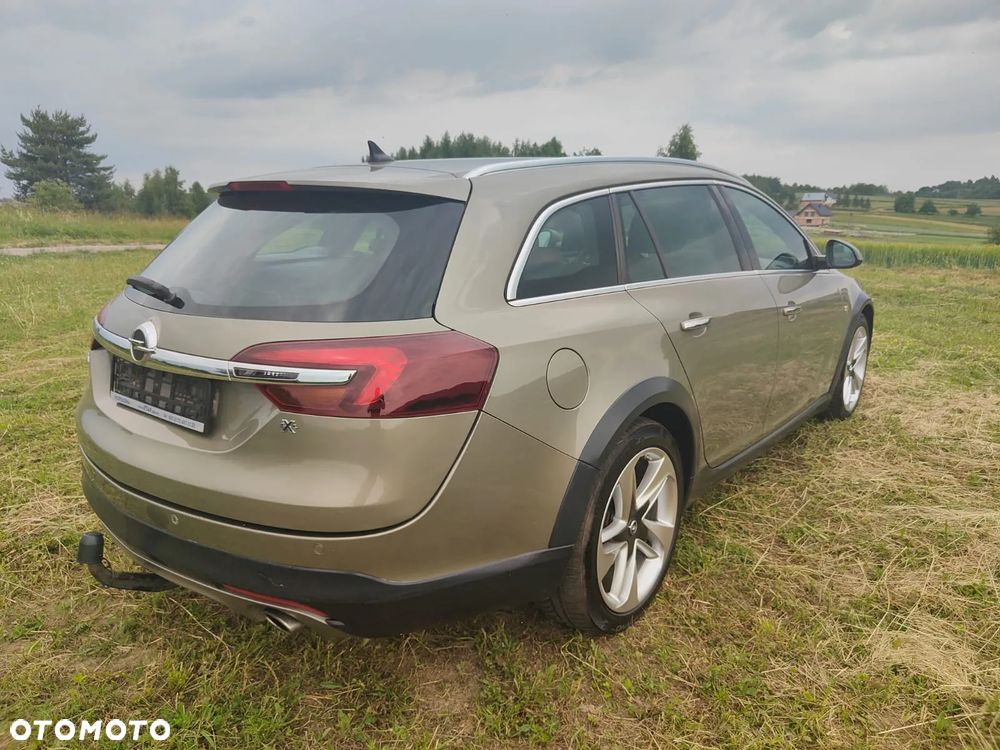 Opel Insignia 2.0 ECOTEC DI Turbo 4x4 Country Tourer ec - 2