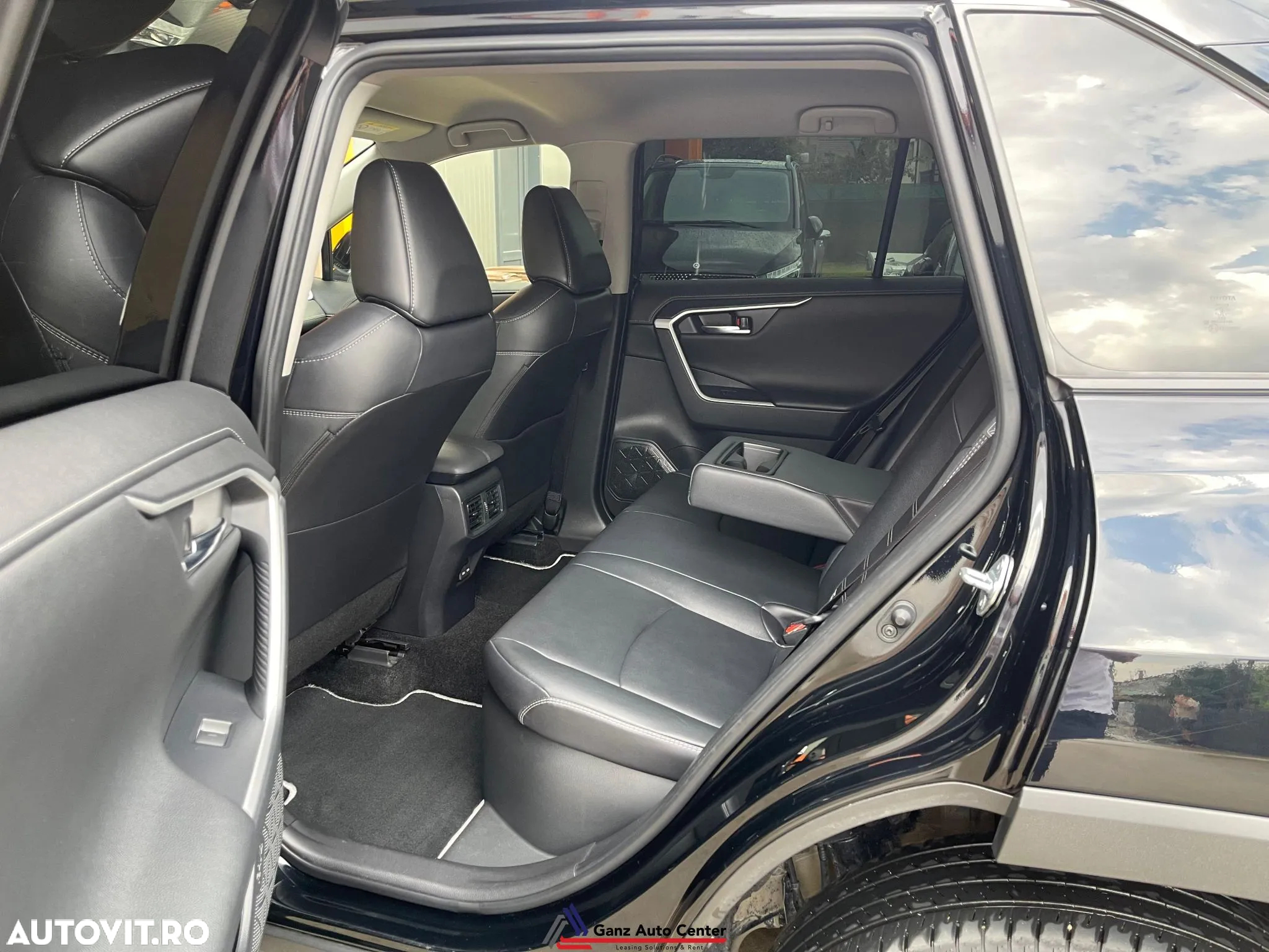 Toyota RAV4 2.5 Hybrid VVT-iE 4x4 Luxury - 22