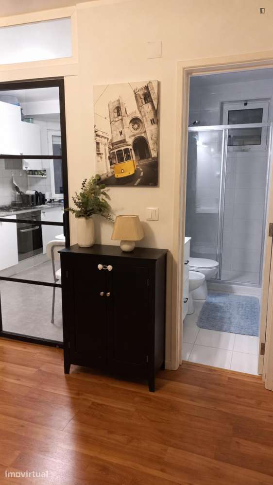 Quarto - localizado em Olivais Lisbon - Grande imagem: 5/8