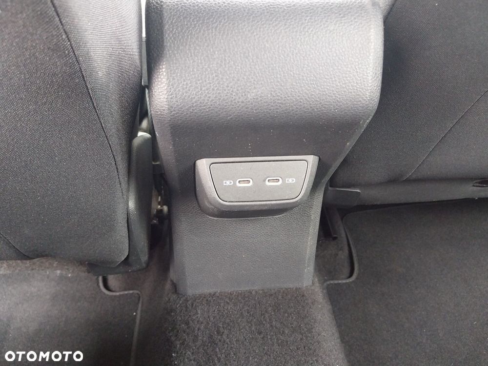 Volkswagen Taigo - 11