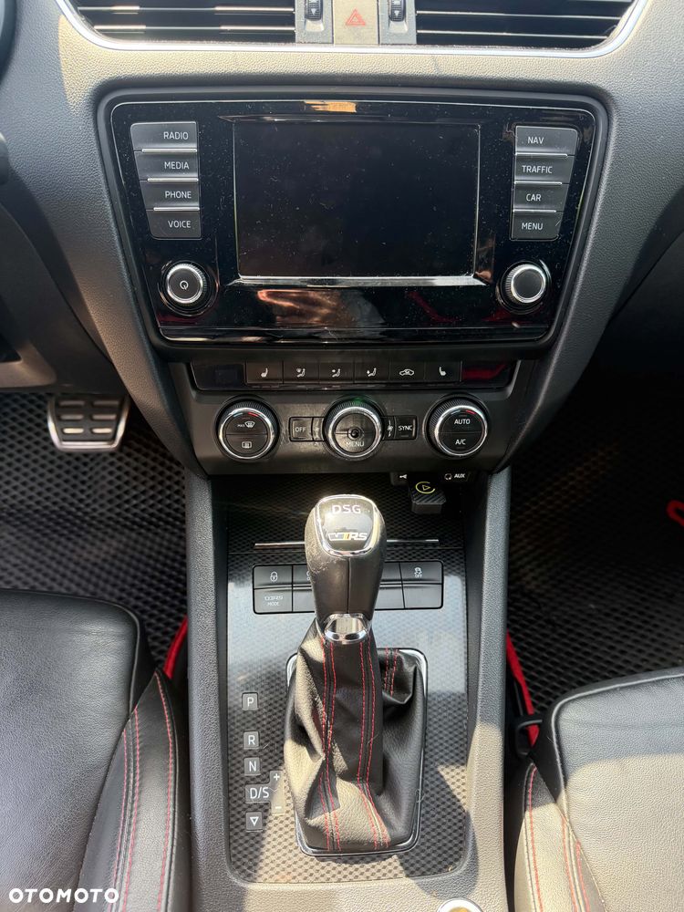 Skoda Octavia 2.0 TDI RS DSG - 10
