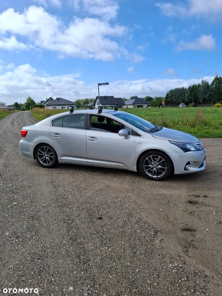 Toyota Avensis - 32