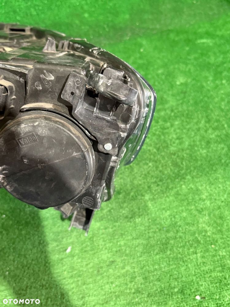 REFLEKTOR PRAWY PEUGEOT RIFTER - 3