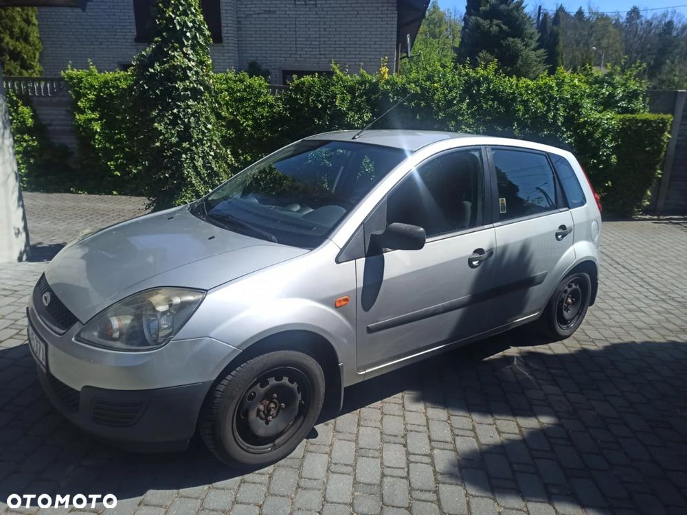 Ford Fiesta - 2