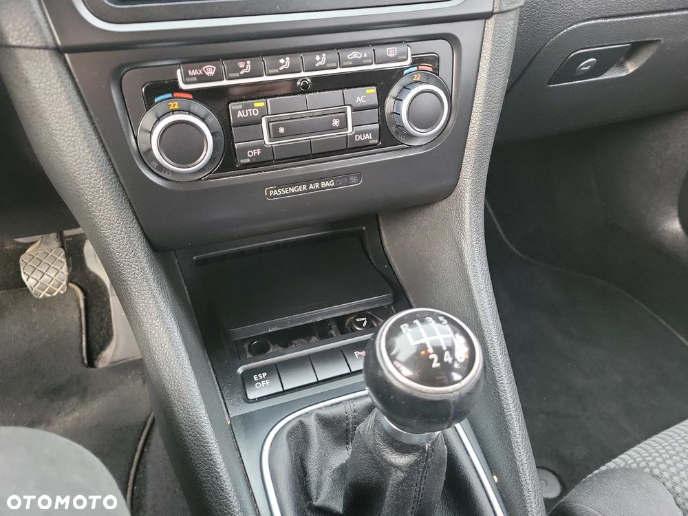 Volkswagen Golf - 40