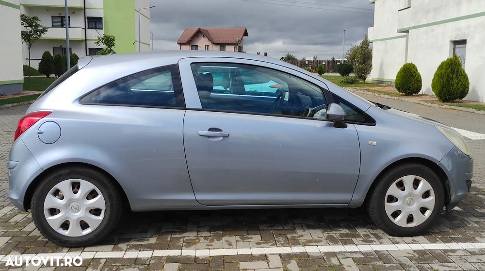 Opel Corsa - 8