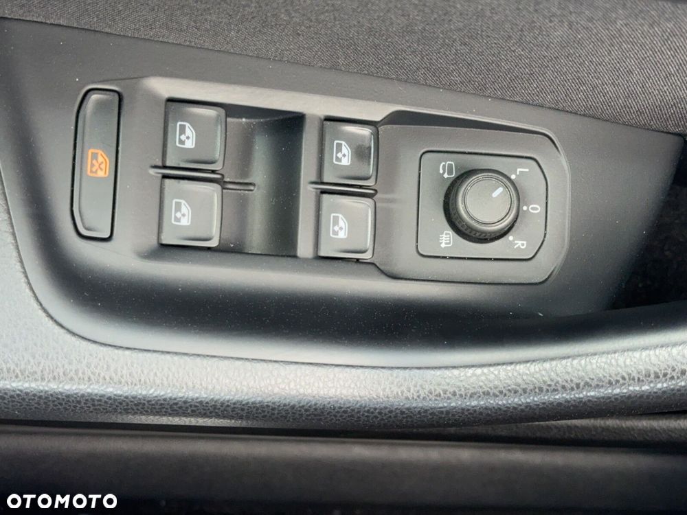 Volkswagen Passat - 17