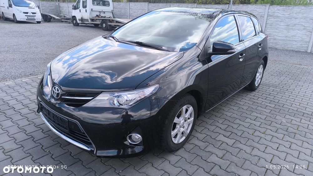 Toyota Auris 1.33 VVT-i Terra - 2