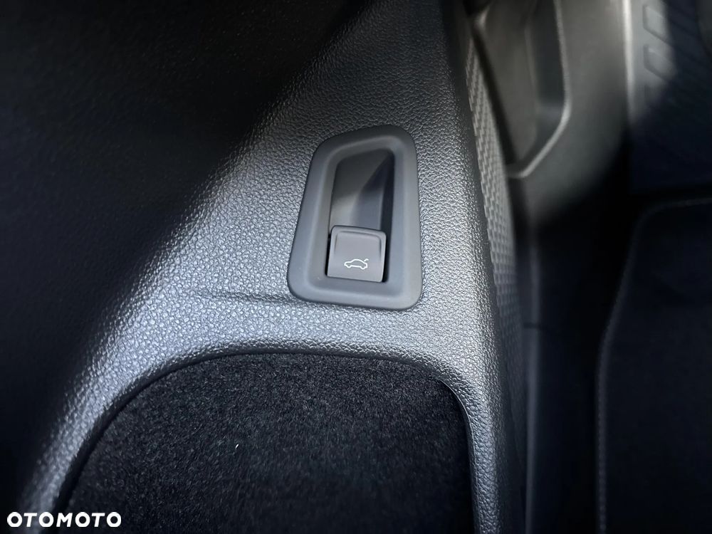 Volkswagen Golf Variant - 18