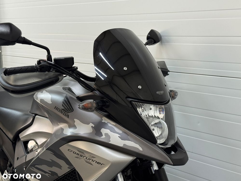 Honda VFR - 11