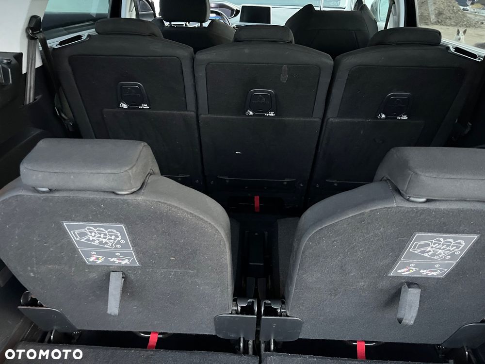 Peugeot 5008 BlueHDi 130 Active - 12