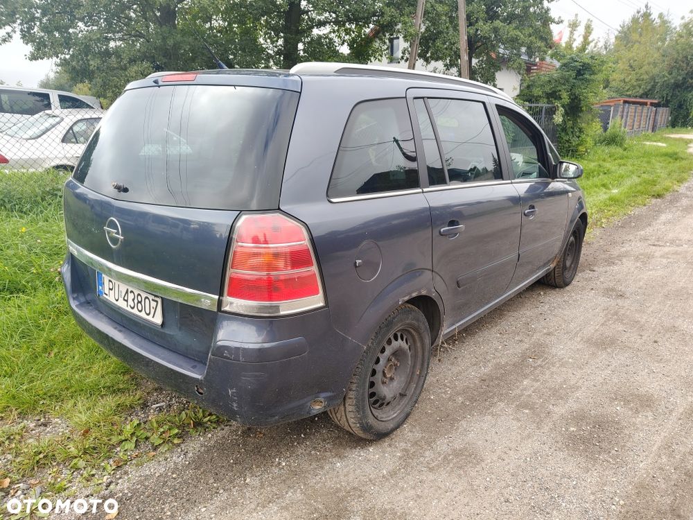 Opel Zafira - 4