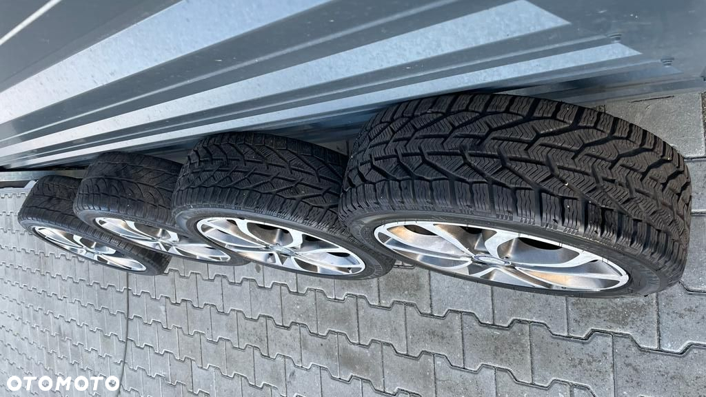 MERCEDES C W205 KOŁA FELGI OPONY ZIMA 225/45R17 A2054010200 - 8