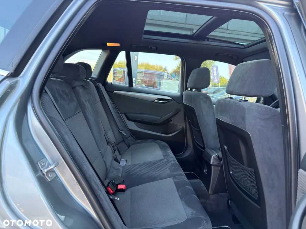 BMW X1 sDrive20i - 29