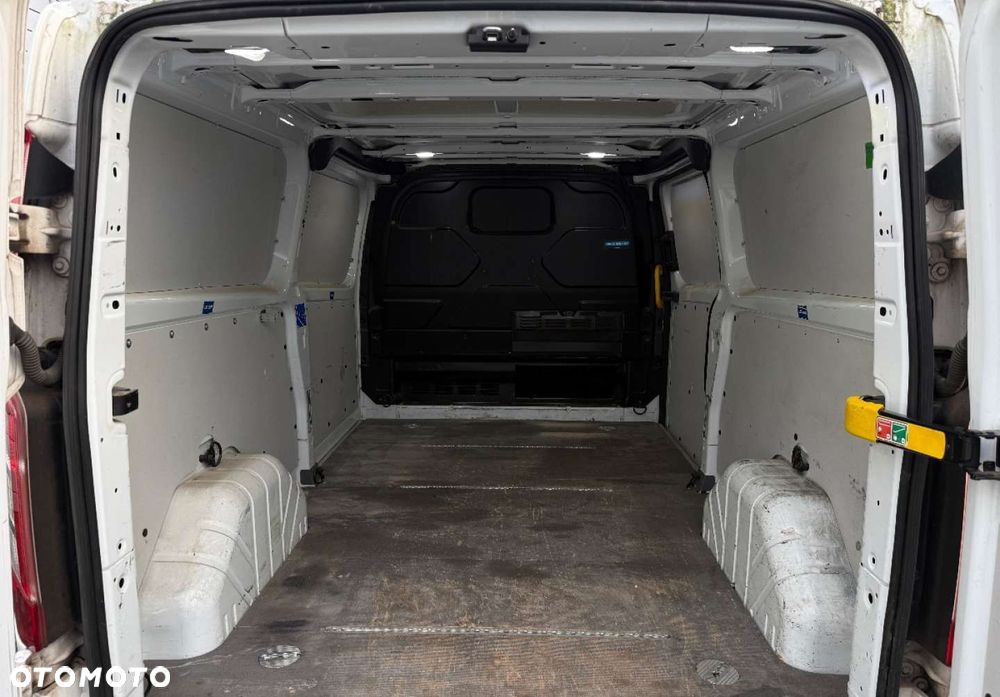 Ford Transit Custom - 16