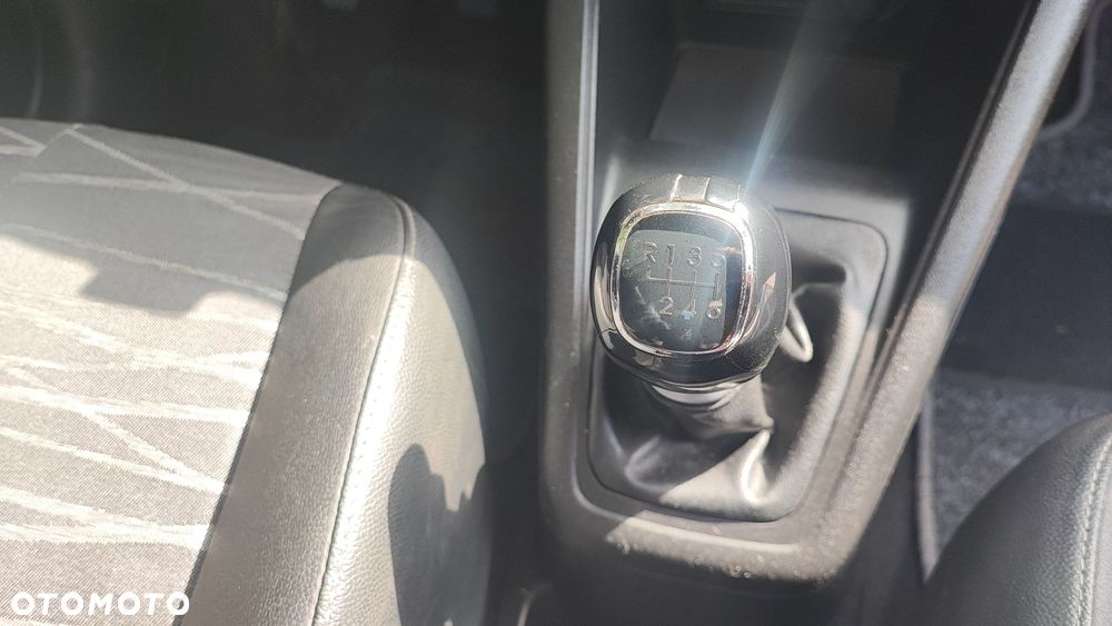 Kia Venga 1.4 CRDi 90 Vision - 25